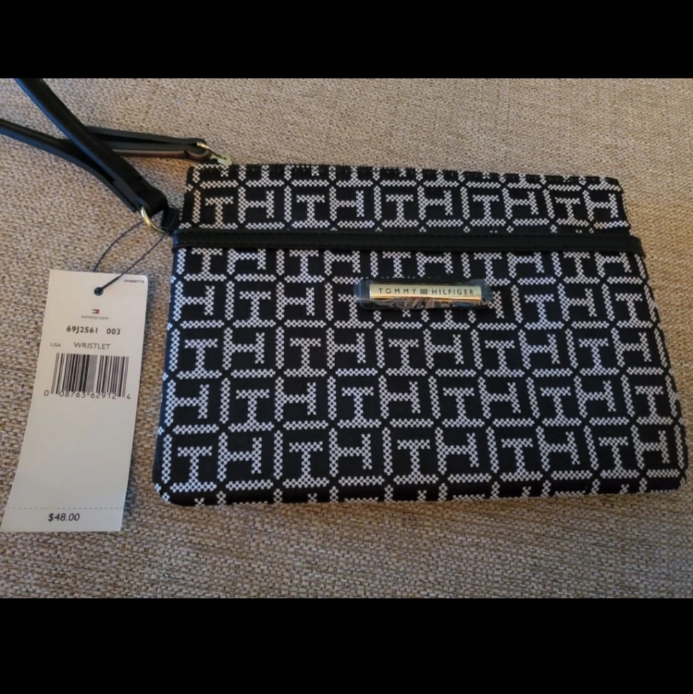 Tommy Hilfiger Wristlet